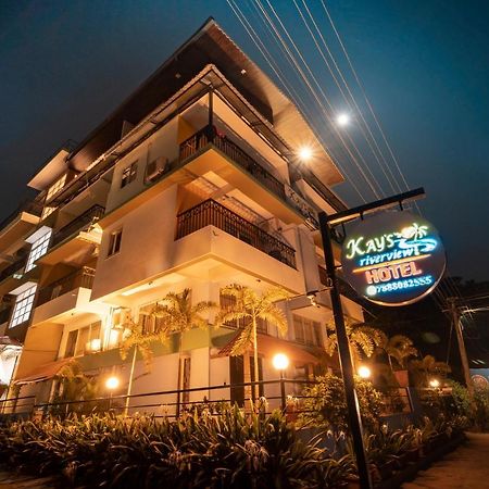 Kay'S Riverview Resort Бага Екстериор снимка