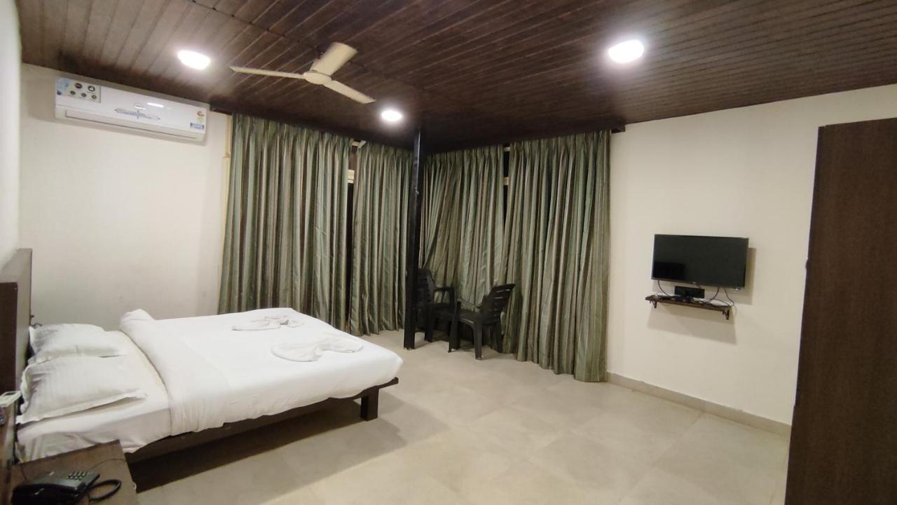 Kay'S Riverview Resort Бага Екстериор снимка
